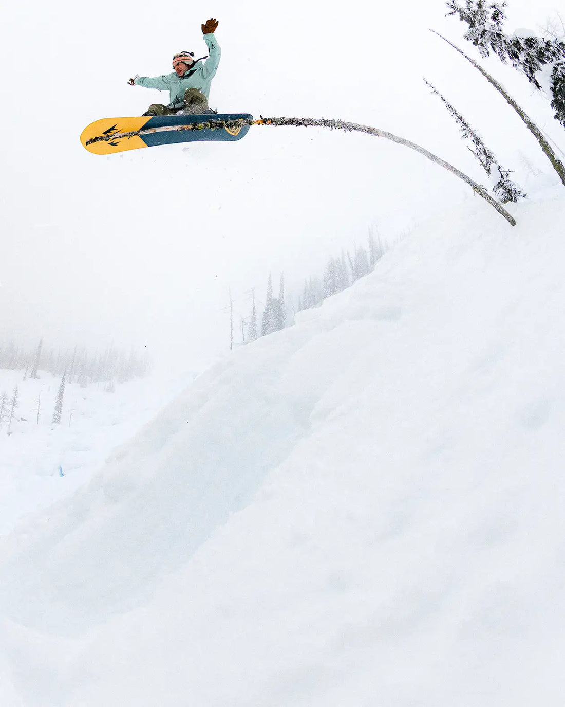 2150:SNOWBOARD JONES FRONTIER 2.0