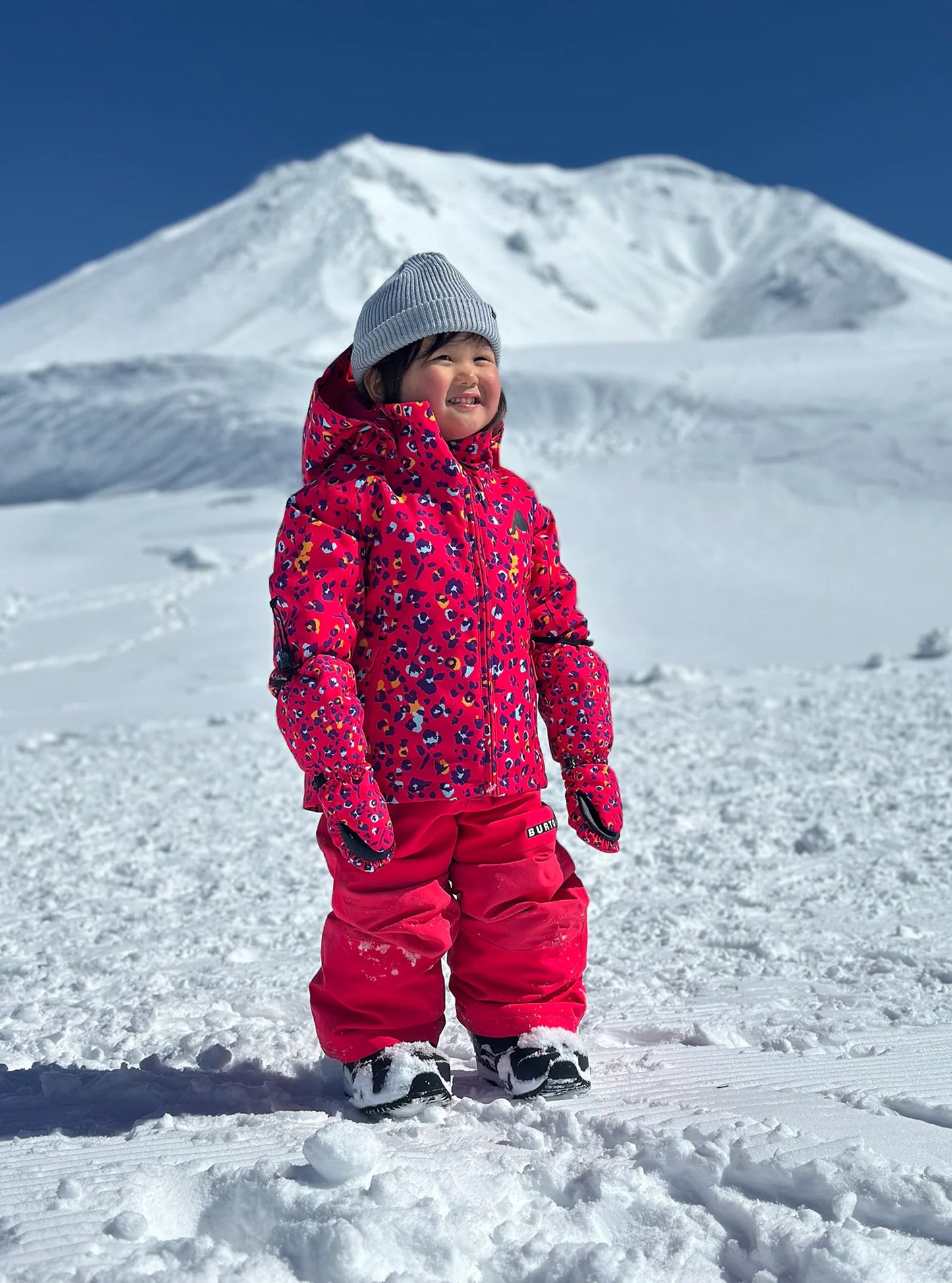 2344:GIACCA BURTON HILLSLOPE FLORAL