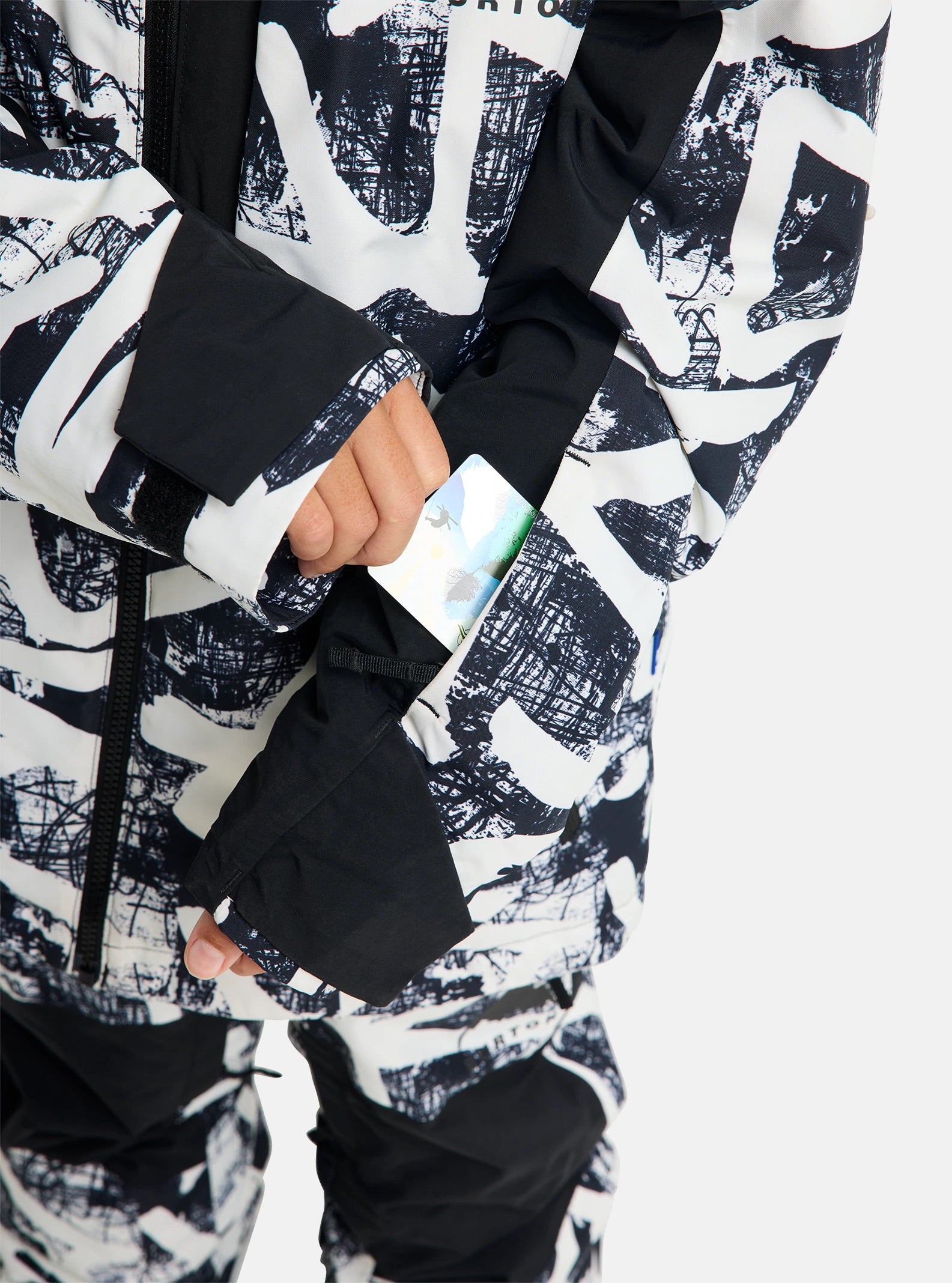 2429:GIACCA BURTON HILLSLOPE CITY