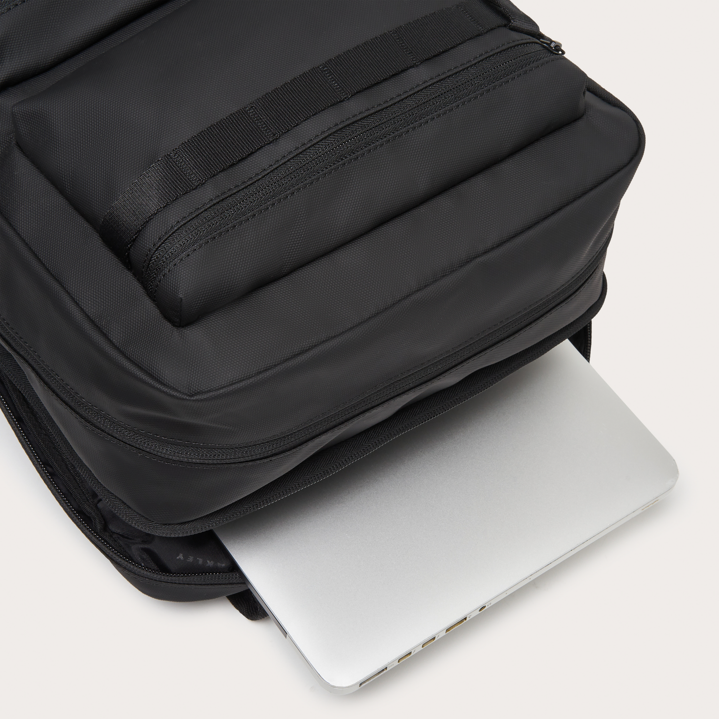 5555:ZAINO OAKLEY ROVER LAPTOP