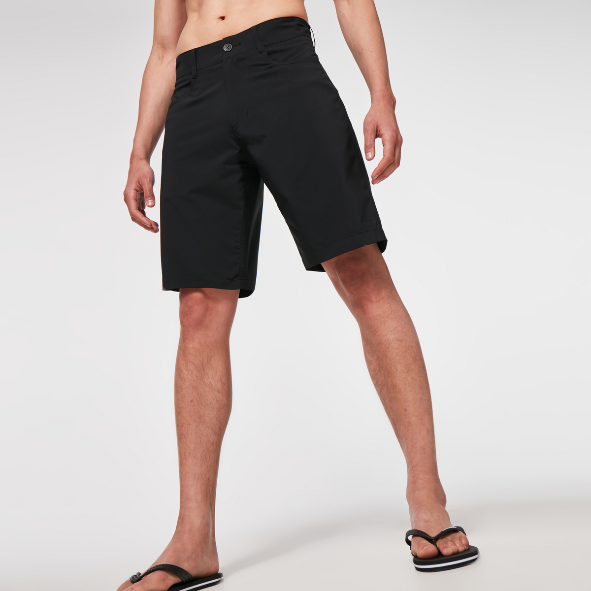 5649:SHORT OAKLEY BASELINE HYBRID