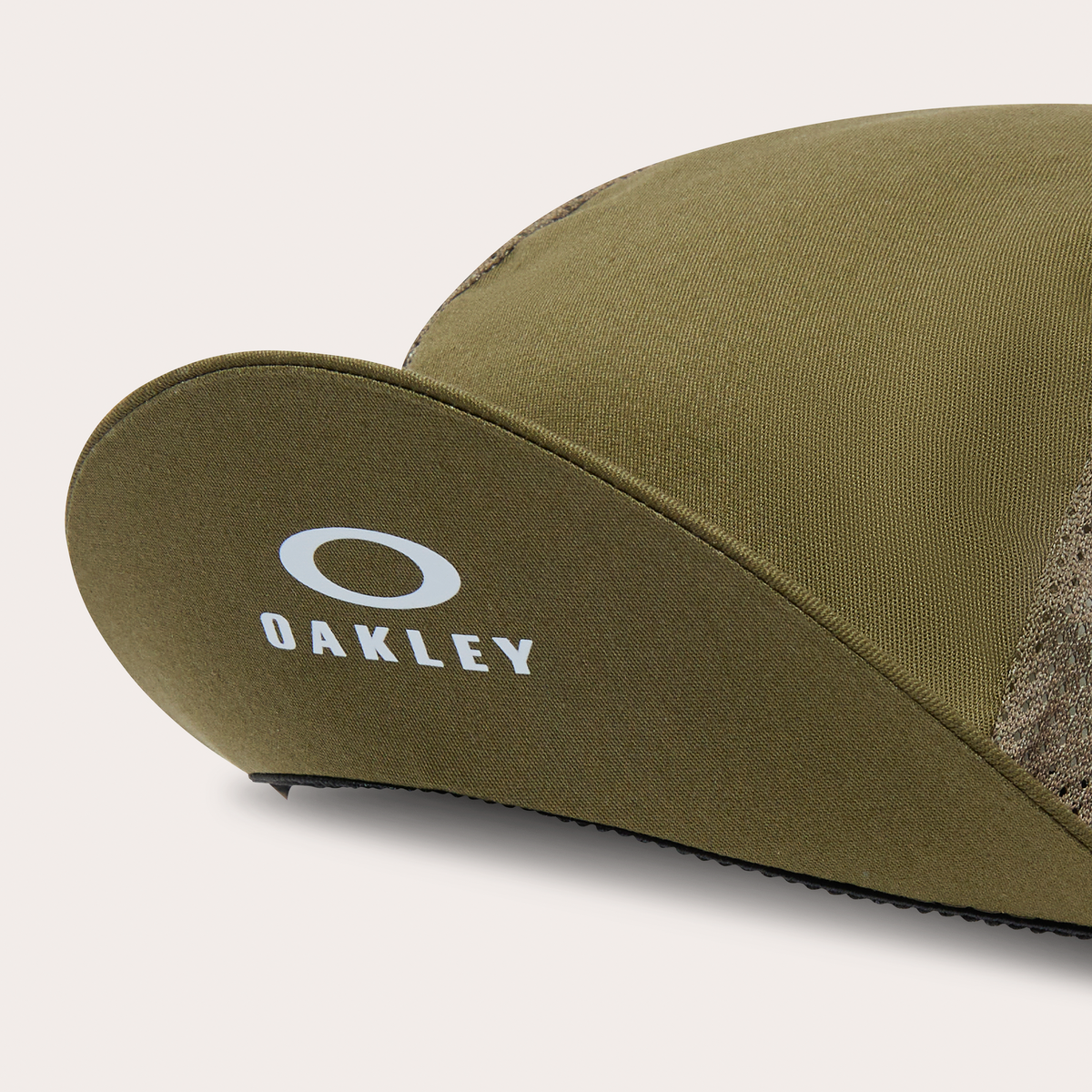 5681:CAPPELLINO OAKLEY CADENCE ROAD