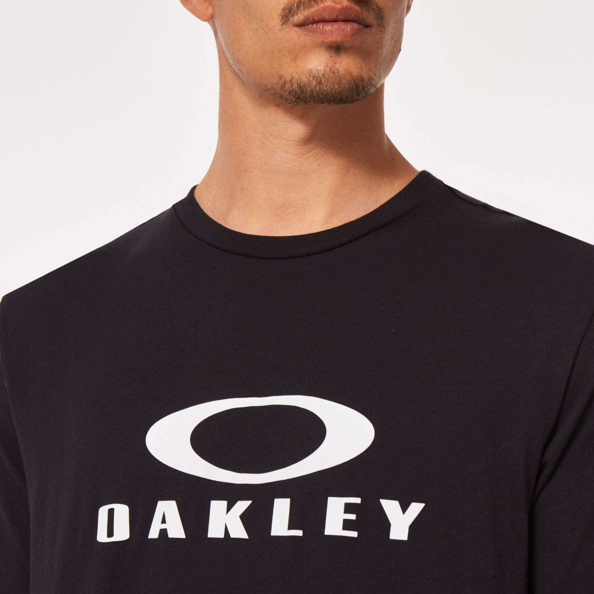 5690:T-SHIRT OAKLEY BARK 2.0